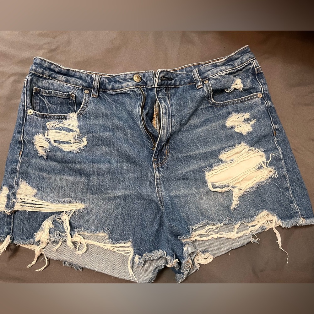 AE American Eagle Mom Shorts